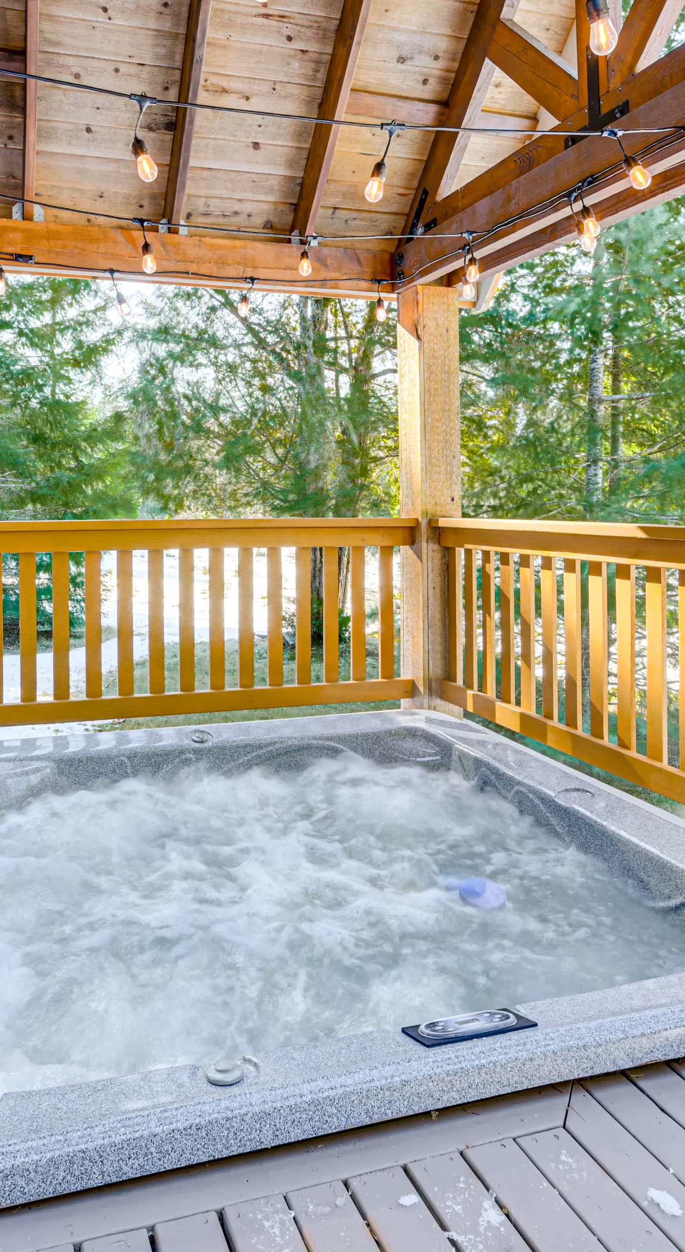 Deck, Hot Tub & Fire Pit: Mtn-View Packwood Cabin