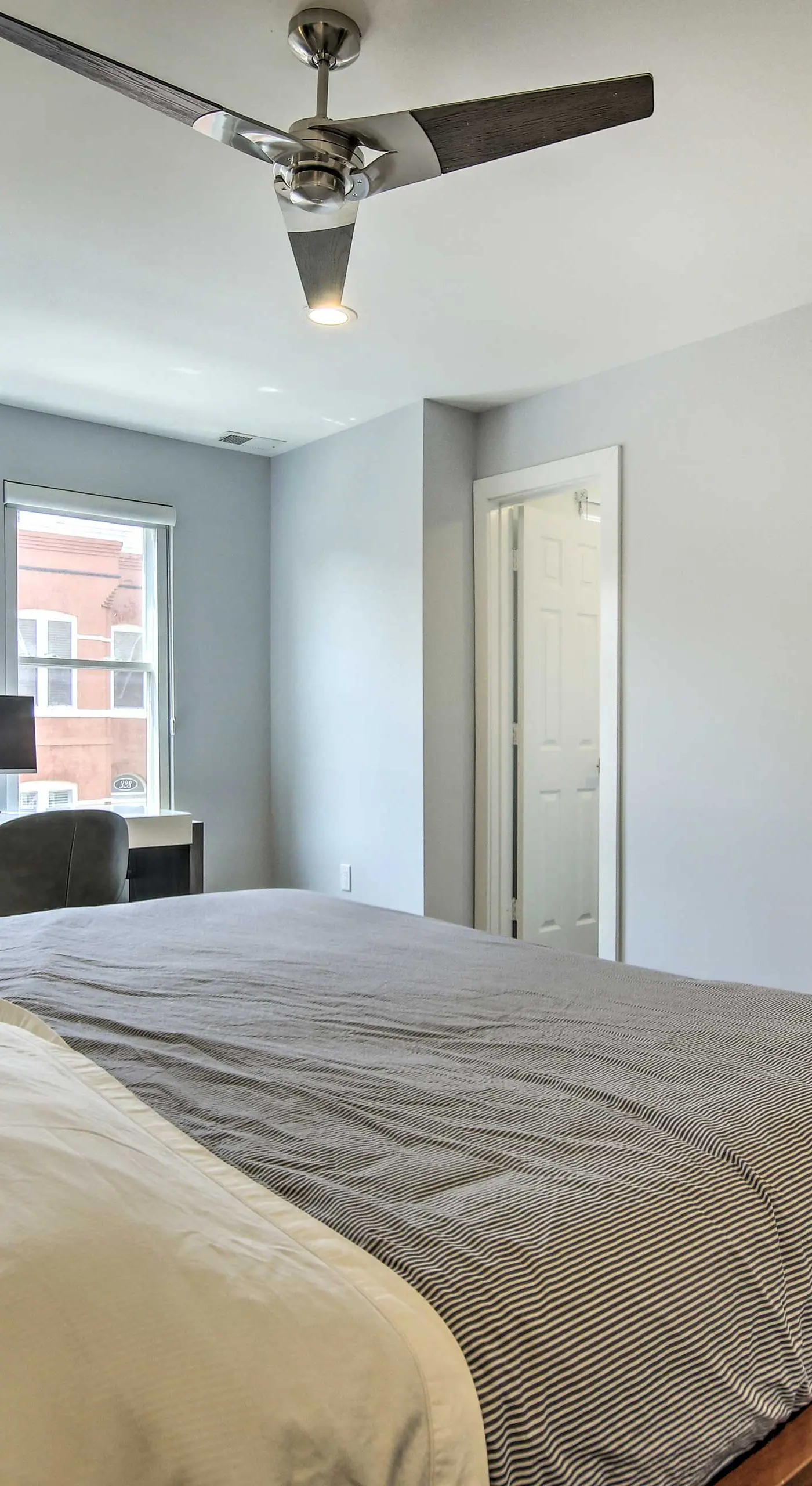 2 Mi to National Mall: Modern DC Retreat w/ Patio