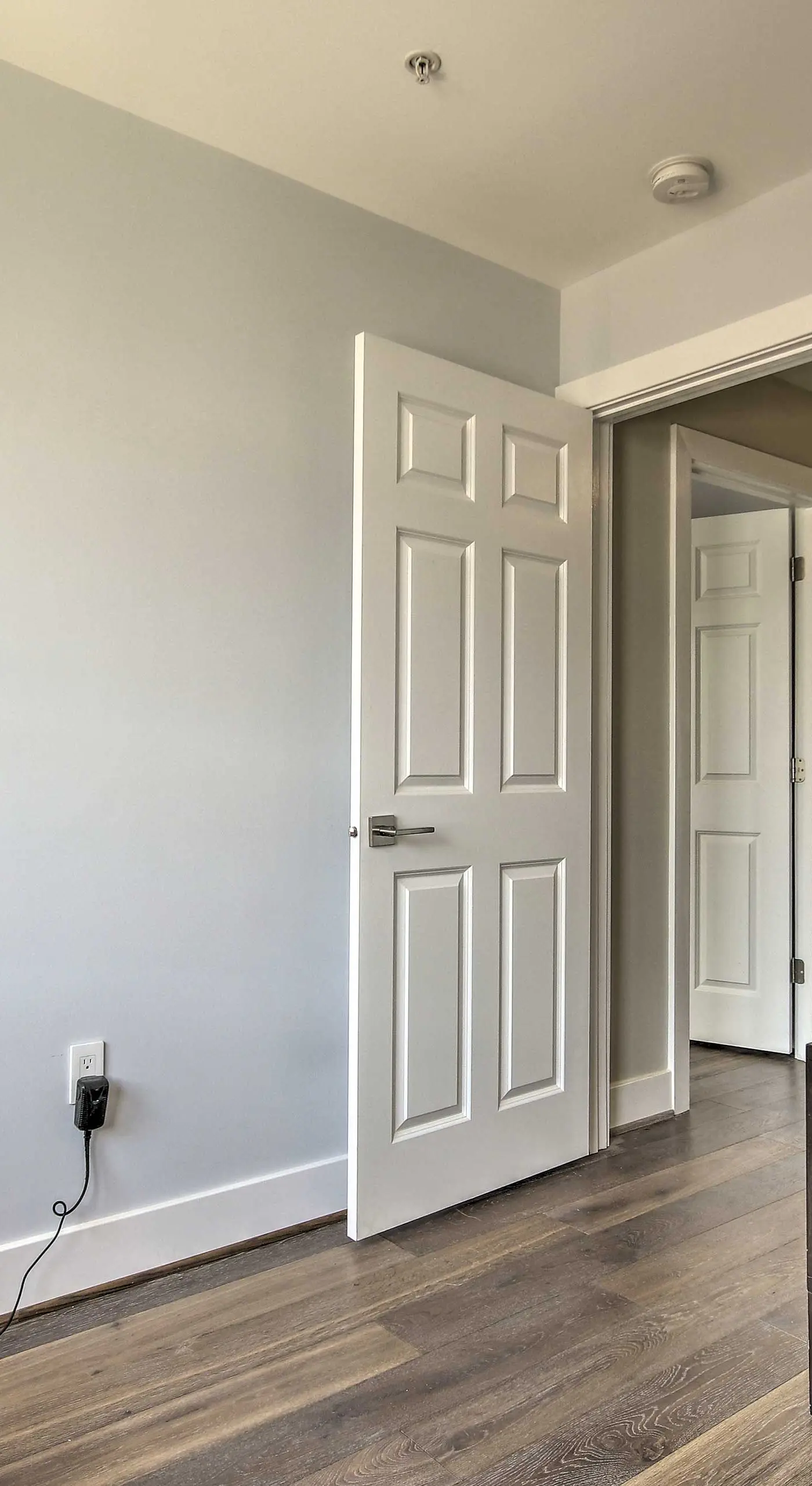2 Mi to National Mall: Modern DC Retreat w/ Patio