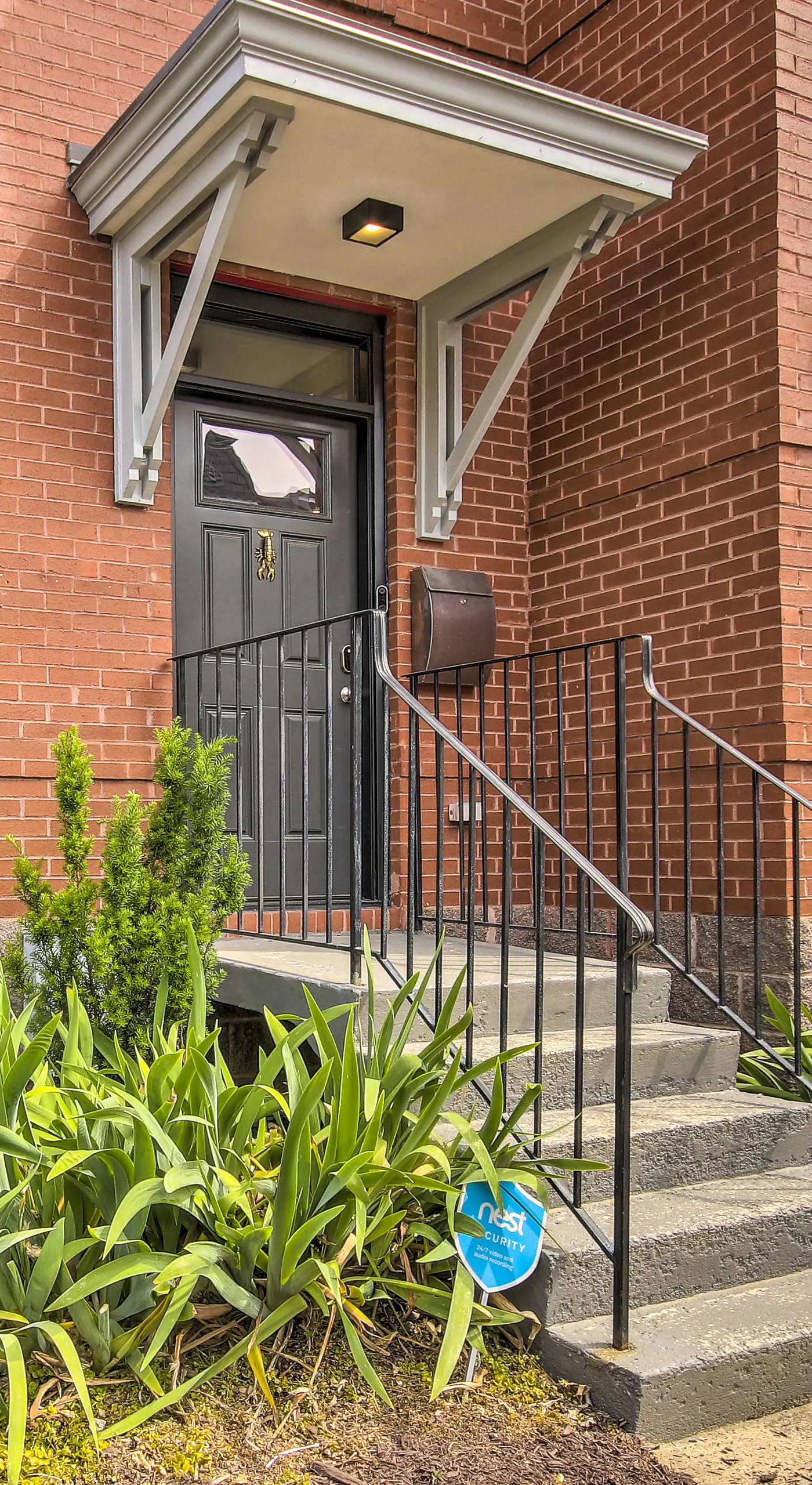 2 Mi to National Mall: Modern DC Retreat w/ Patio