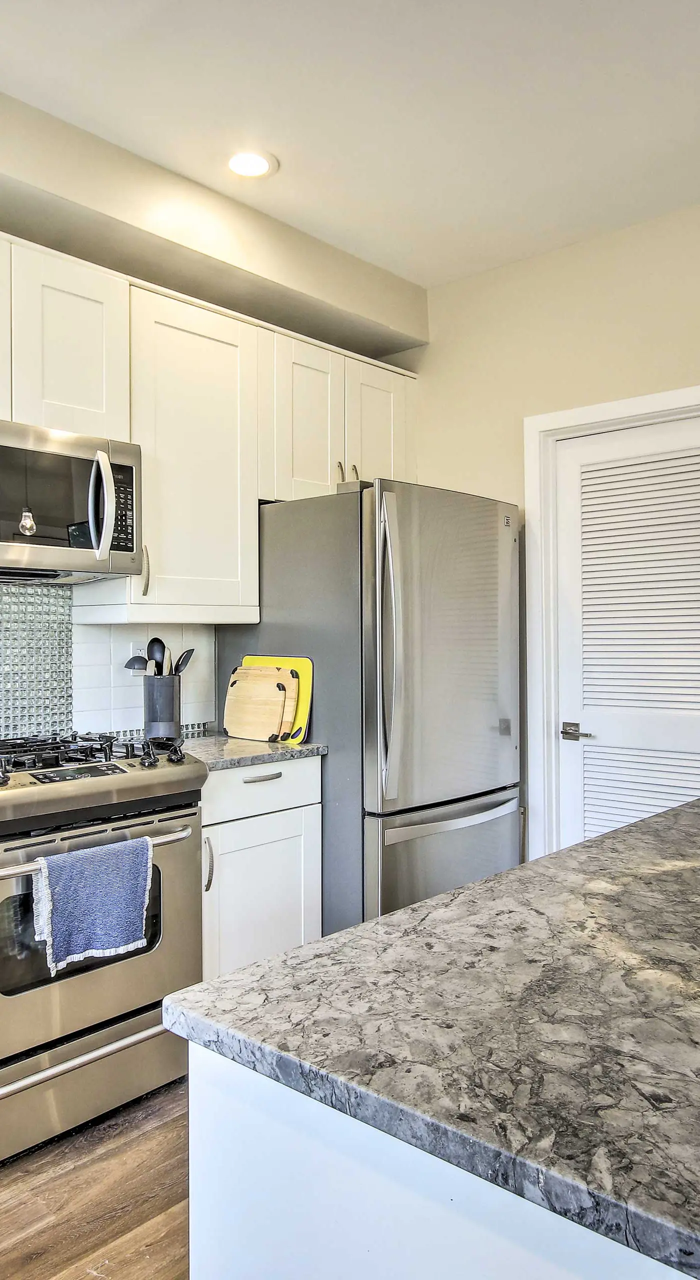 2 Mi to National Mall: Modern DC Retreat w/ Patio