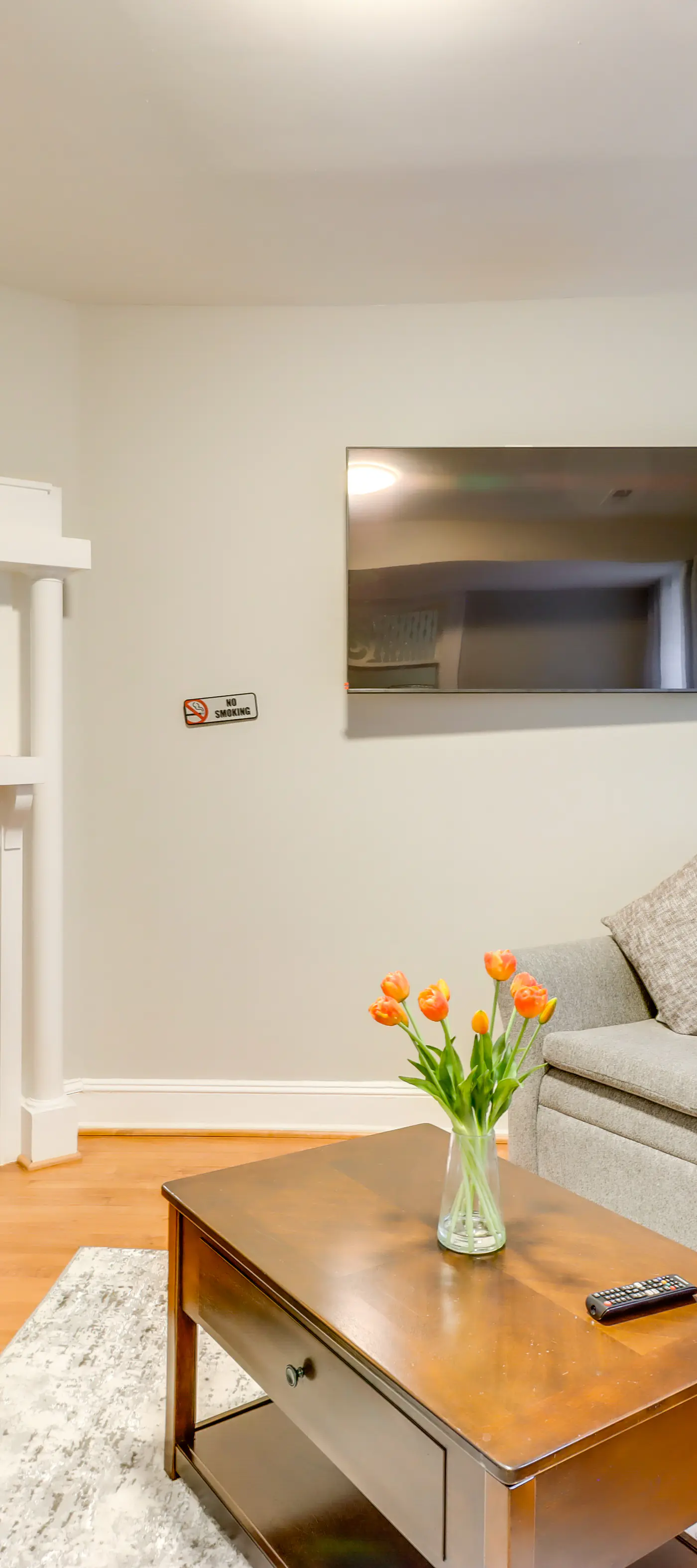 2 Mi to National Mall: DC Townhome