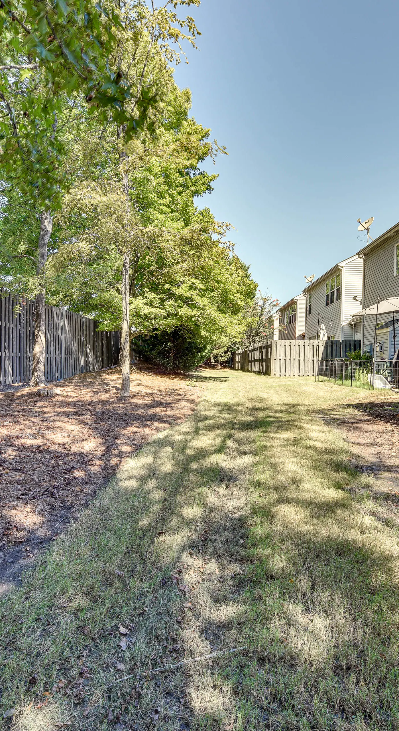 Charlotte Townhome w/ Deck: 18 Mi to Downtown!