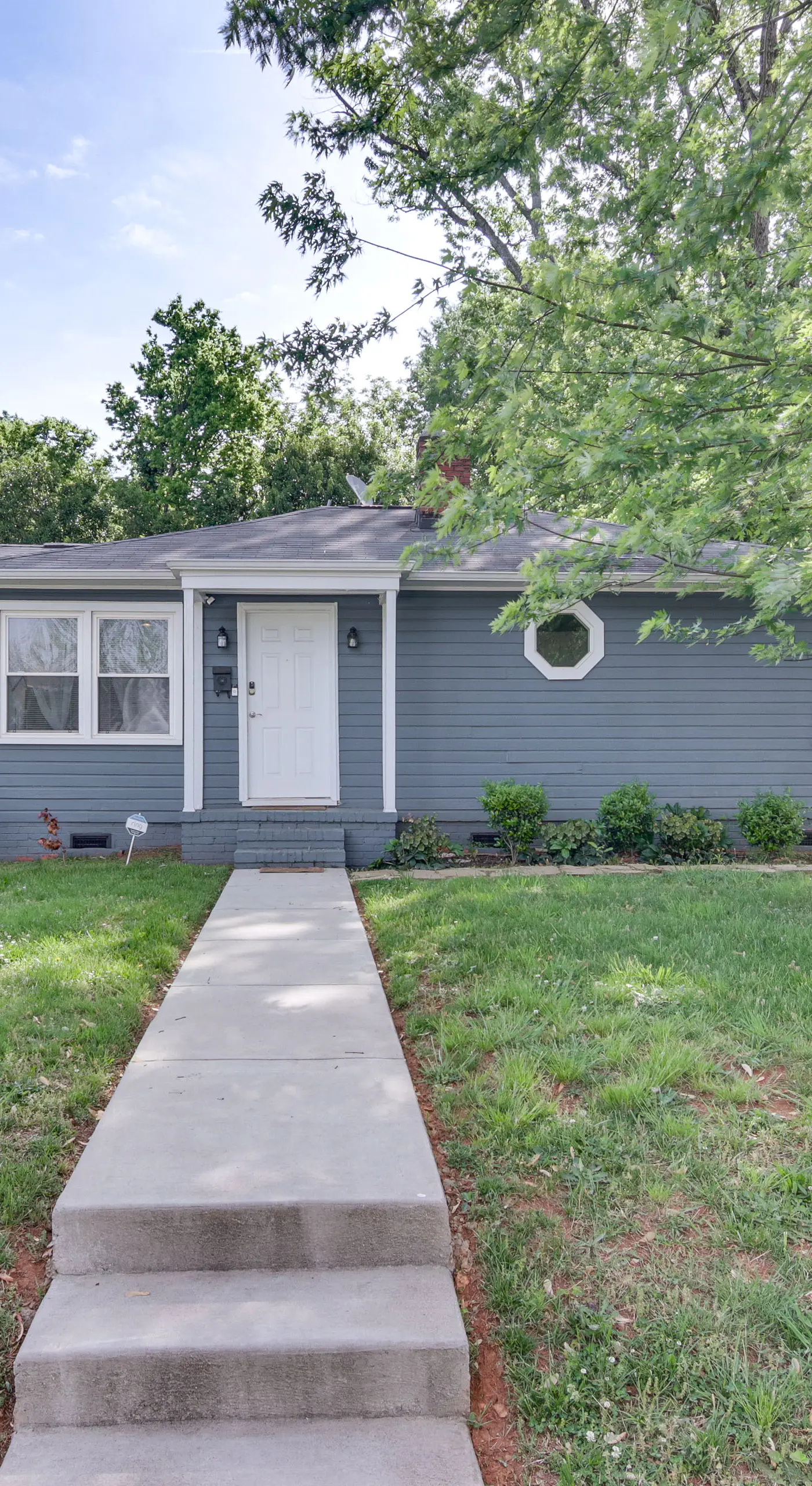 < 2 Mi to Uptown Charlotte: Home w/ Large Yard!