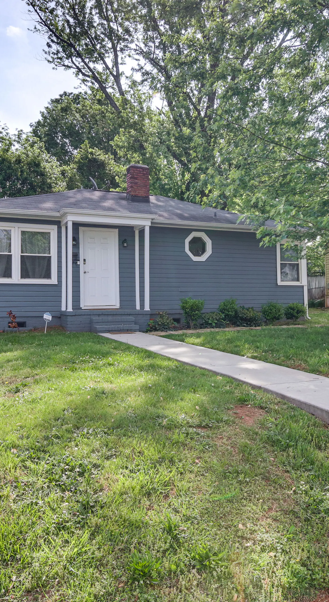 < 2 Mi to Uptown Charlotte: Home w/ Large Yard!