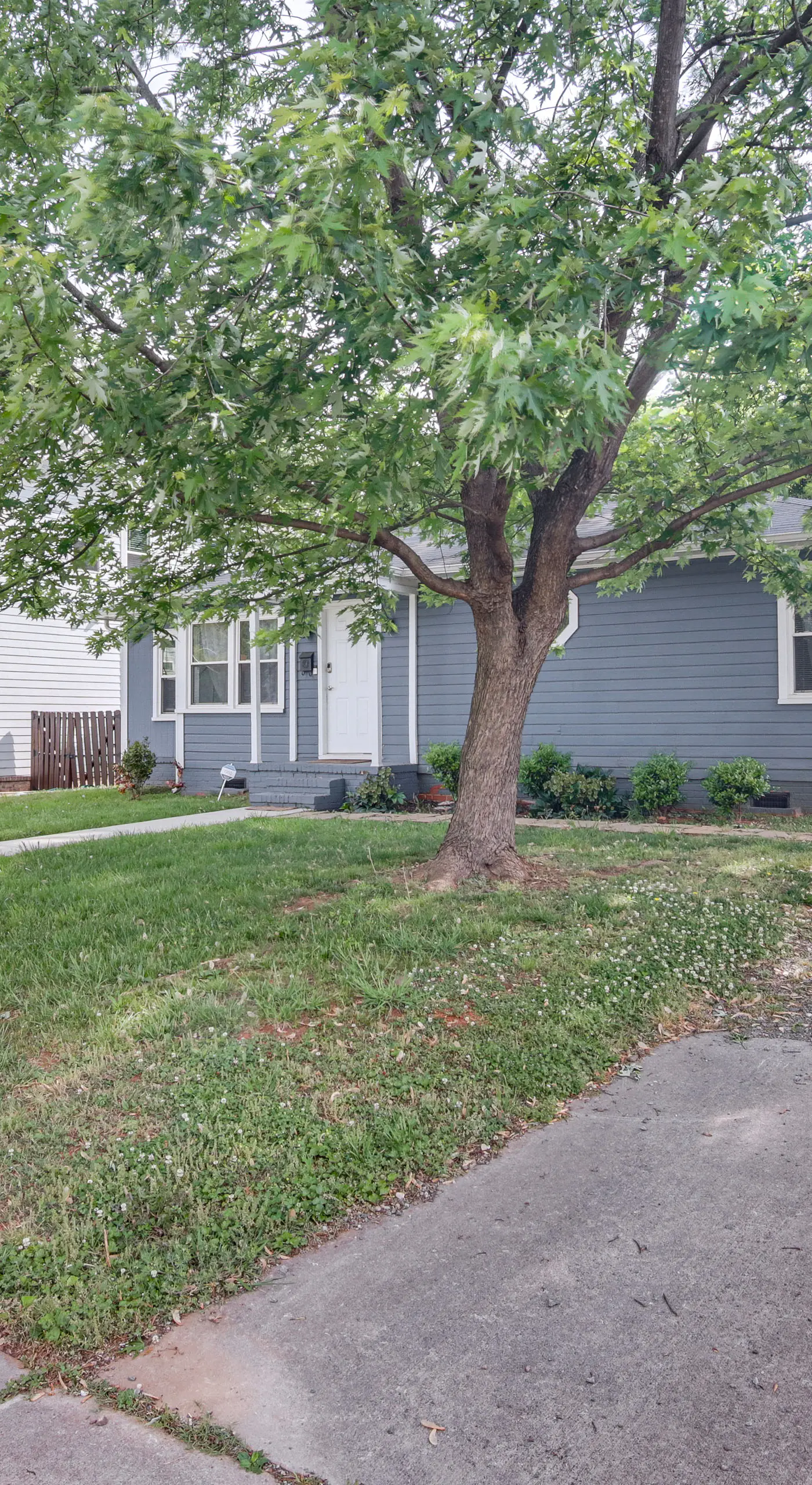 < 2 Mi to Uptown Charlotte: Home w/ Large Yard!