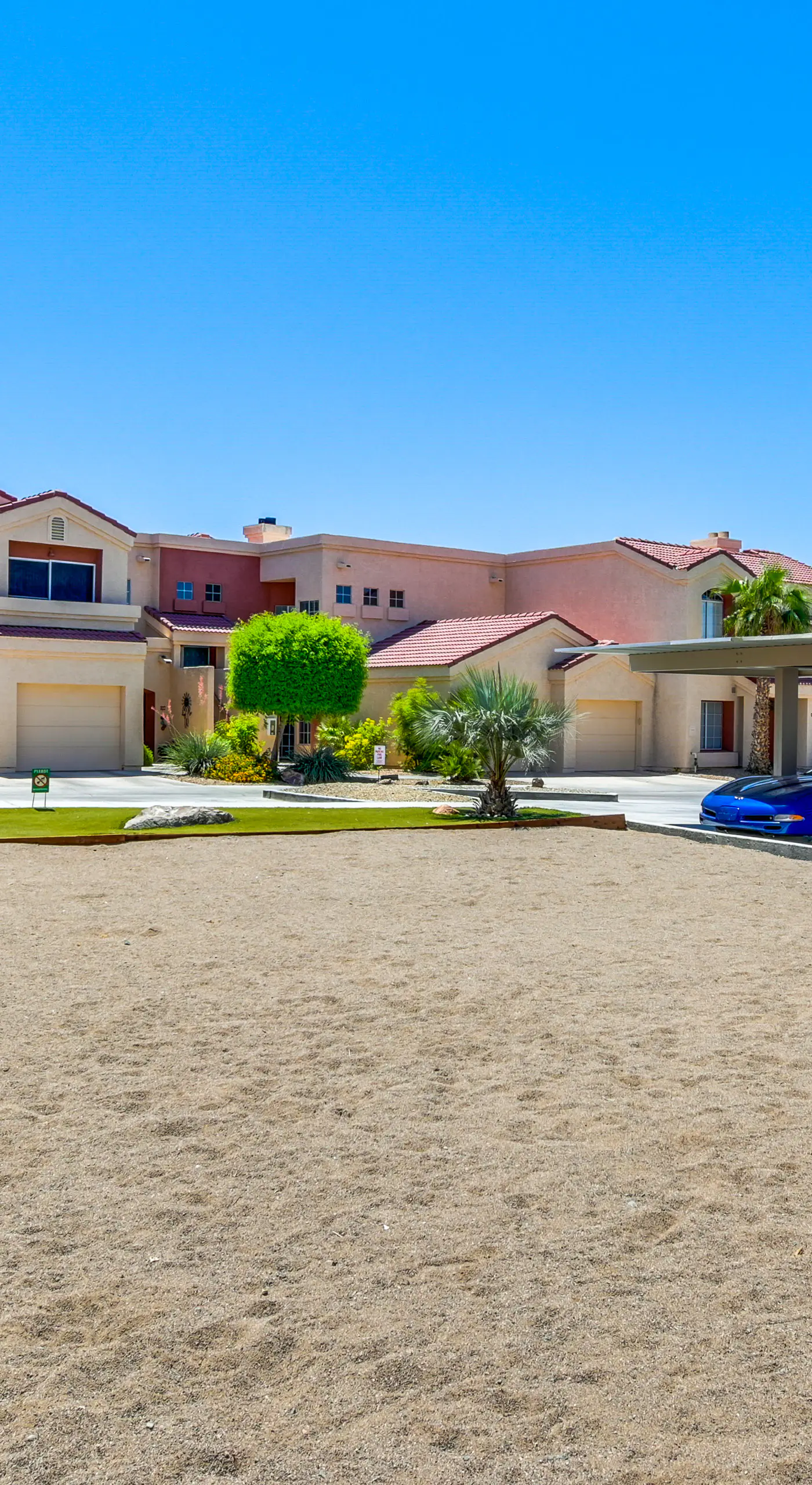 Walk to Rotary Park: Lake Havasu City Condo