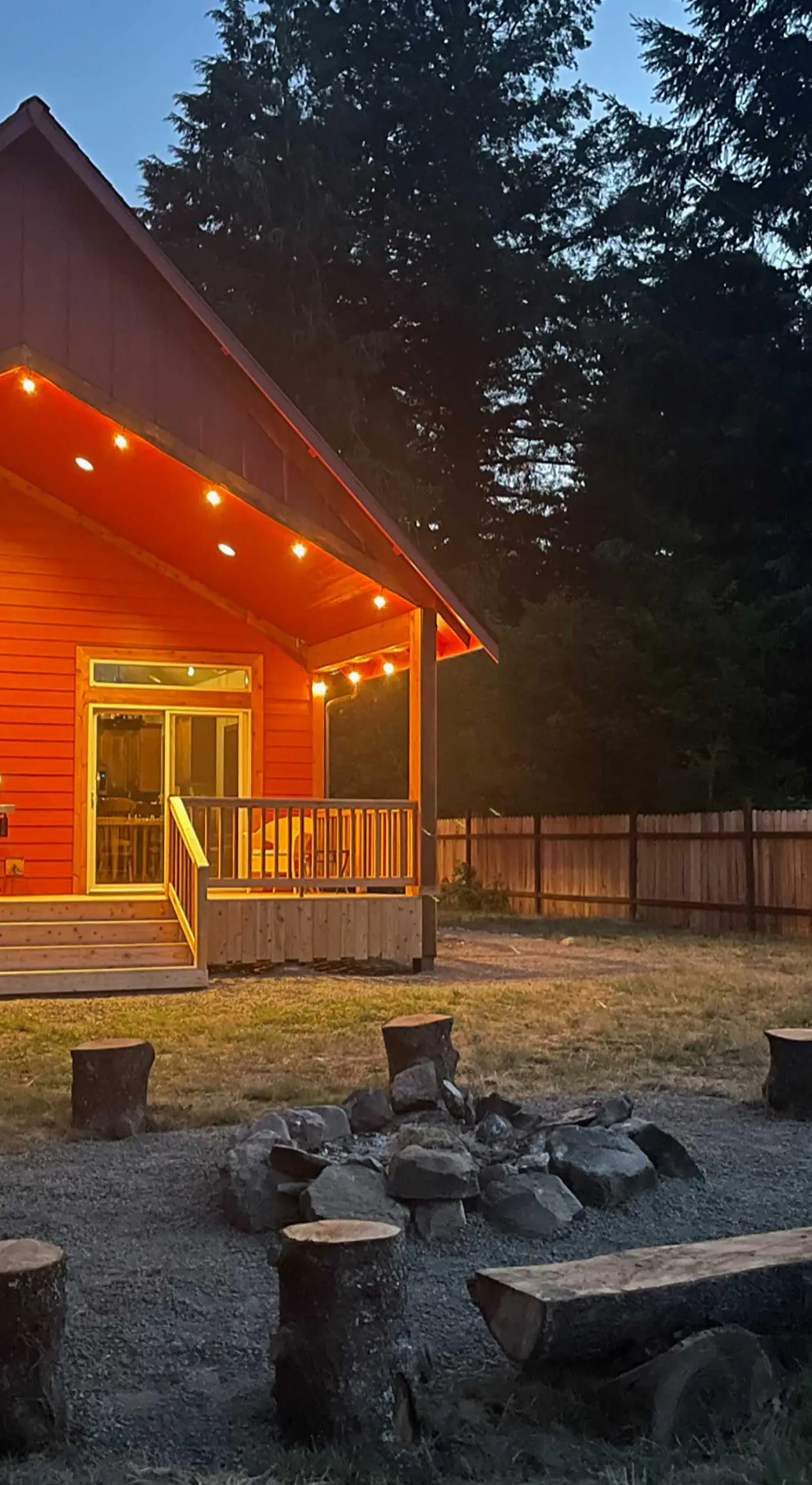Rustic Cabin Near Mt Rainier: Fire Pit & BBQ!