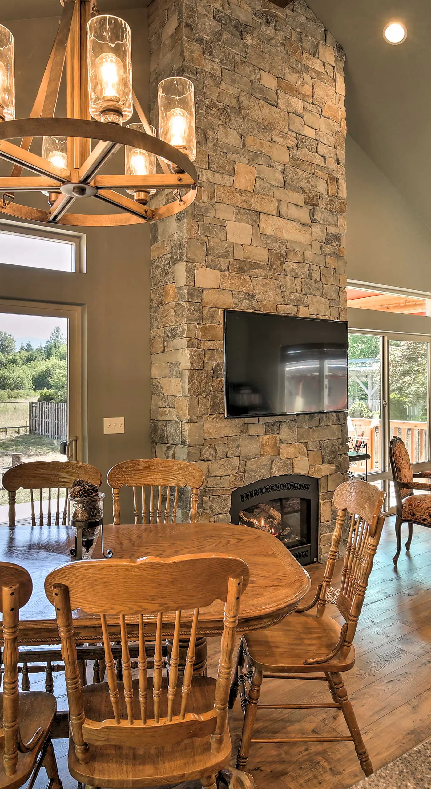 Rustic Cabin Near Mt Rainier: Fire Pit & BBQ!