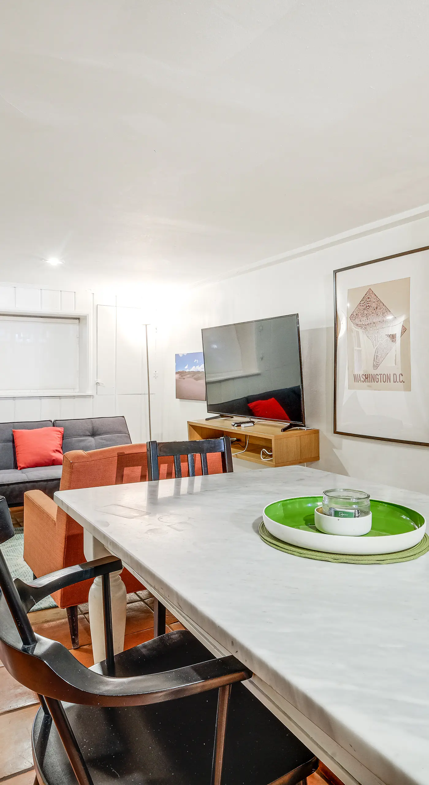 DC Apartment: 2 Mi to National Mall!