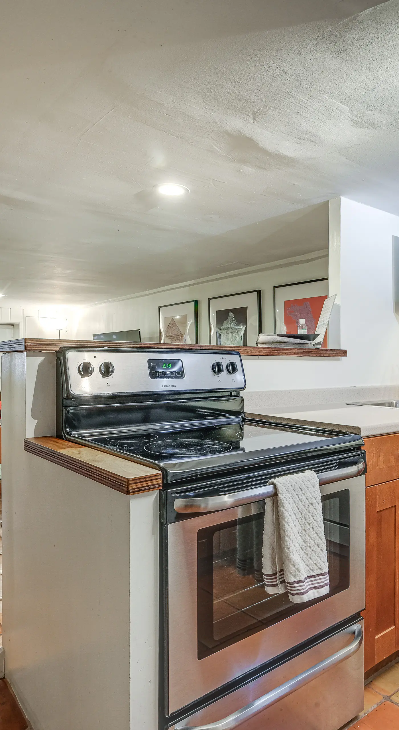 DC Apartment: 2 Mi to National Mall!
