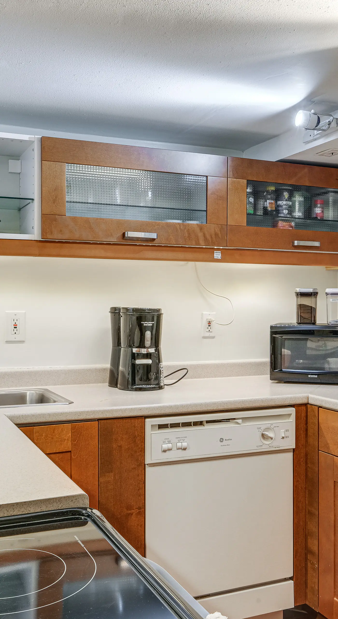 DC Apartment: 2 Mi to National Mall!