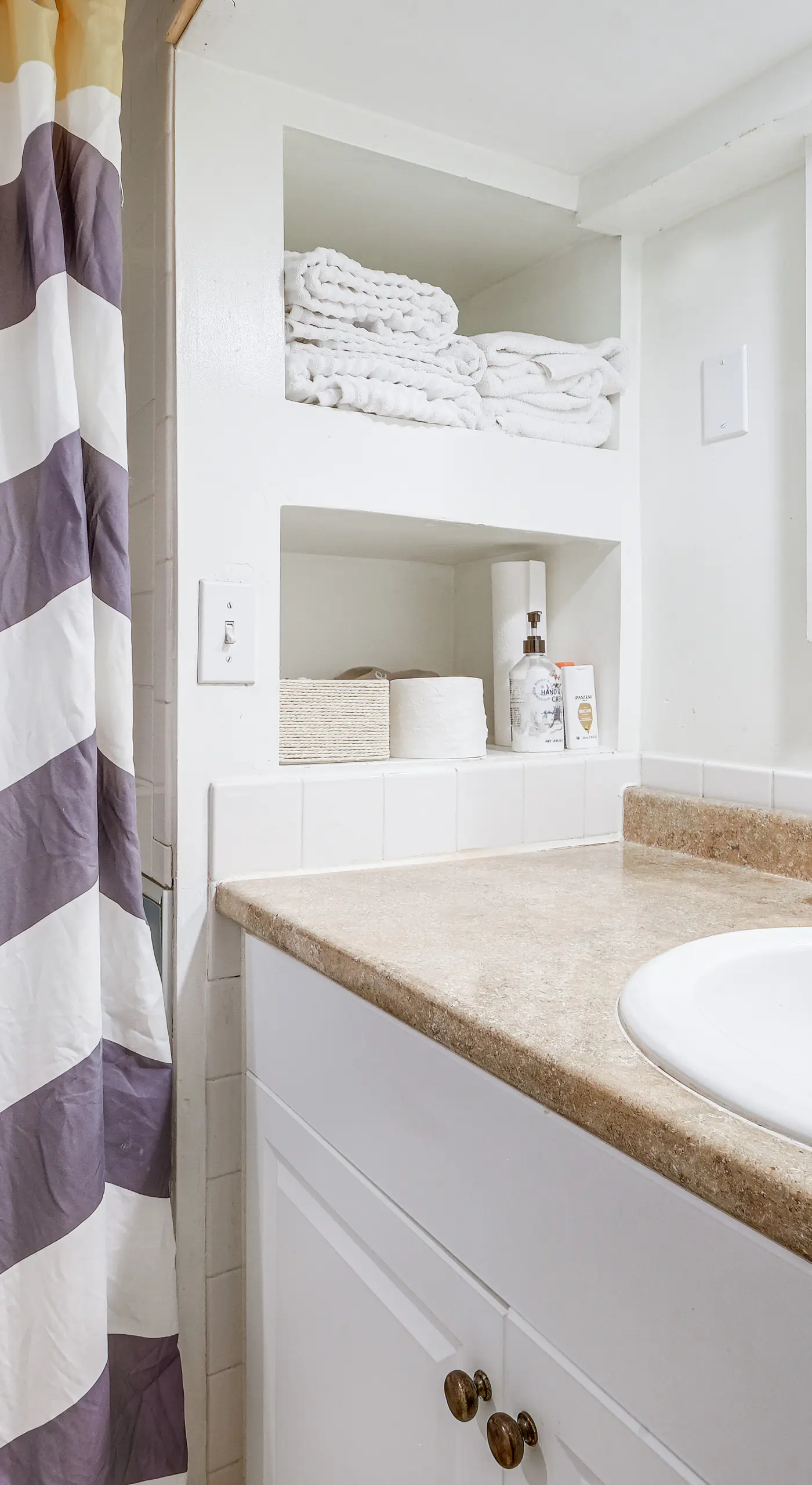 DC Apartment: 2 Mi to National Mall!
