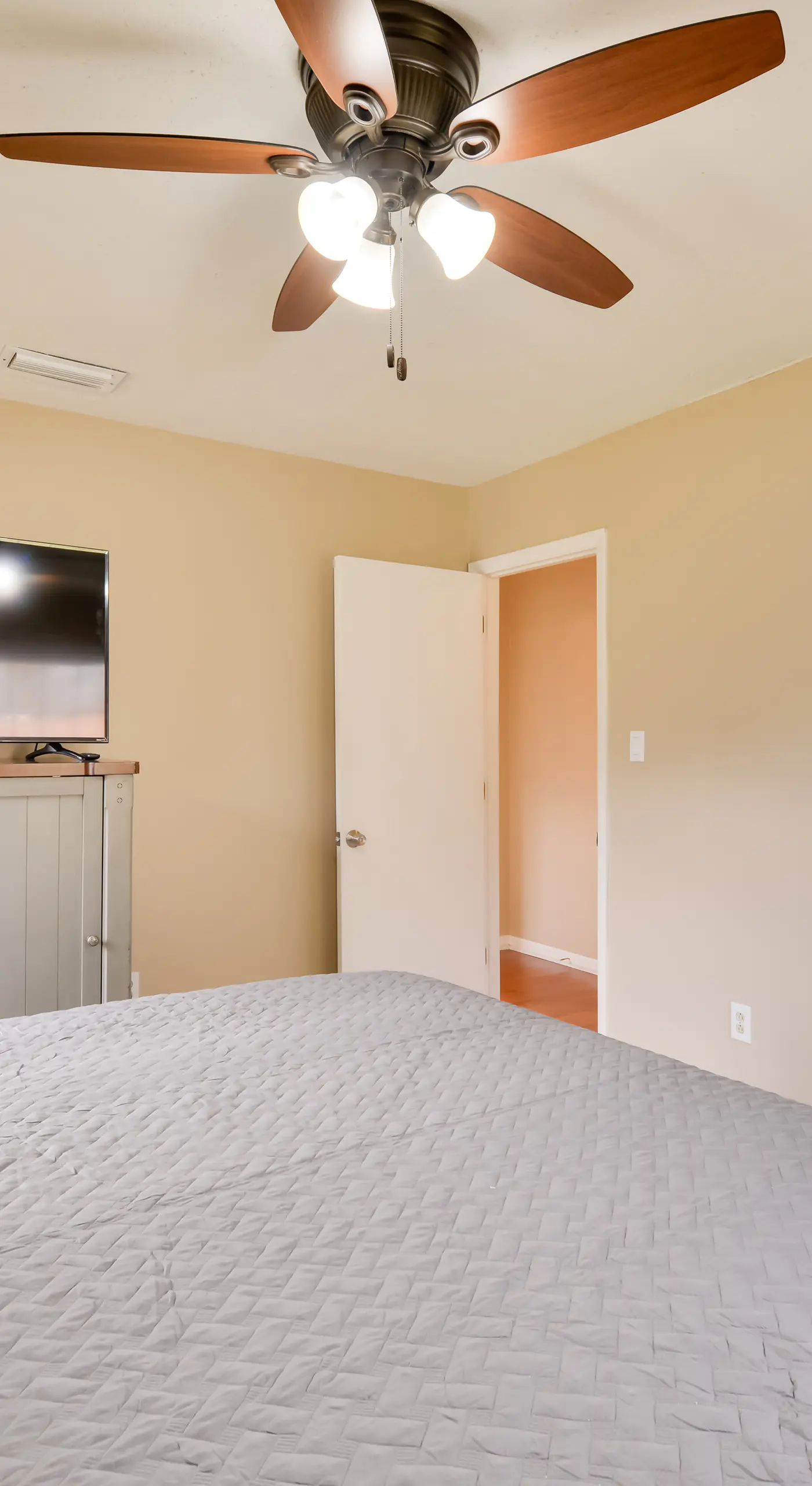 Cozy Home w/ Fenced Yard < 1 Mi Downtown Matthews!