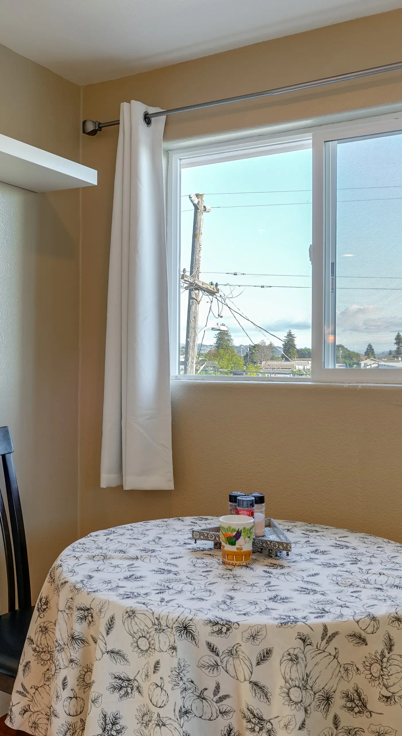 5 Mi to Jack London Square: Apt w/ Shared Yard