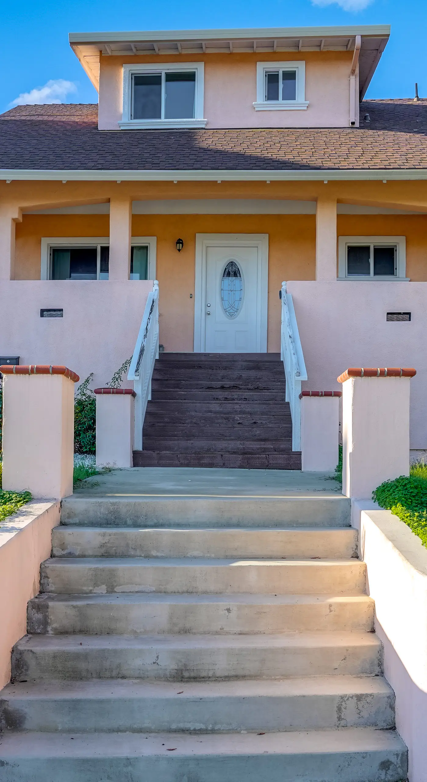 5 Mi to Jack London Square: Apt w/ Shared Yard