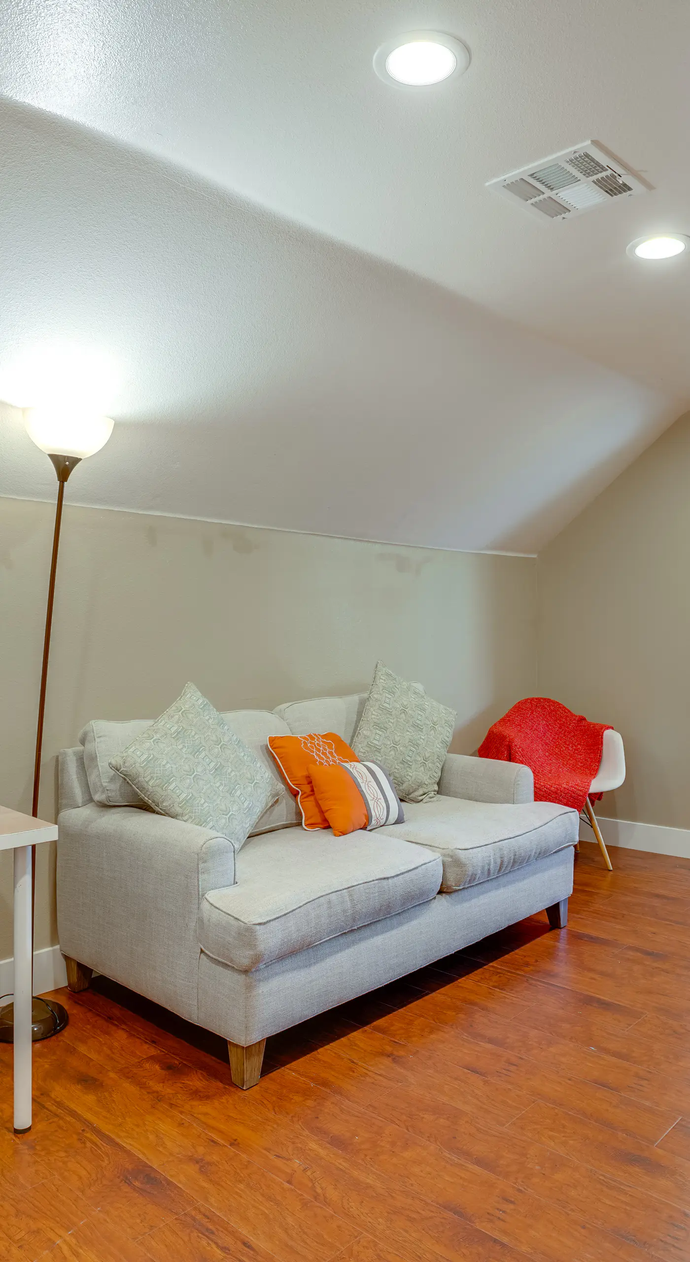 5 Mi to Jack London Square: Apt w/ Shared Yard