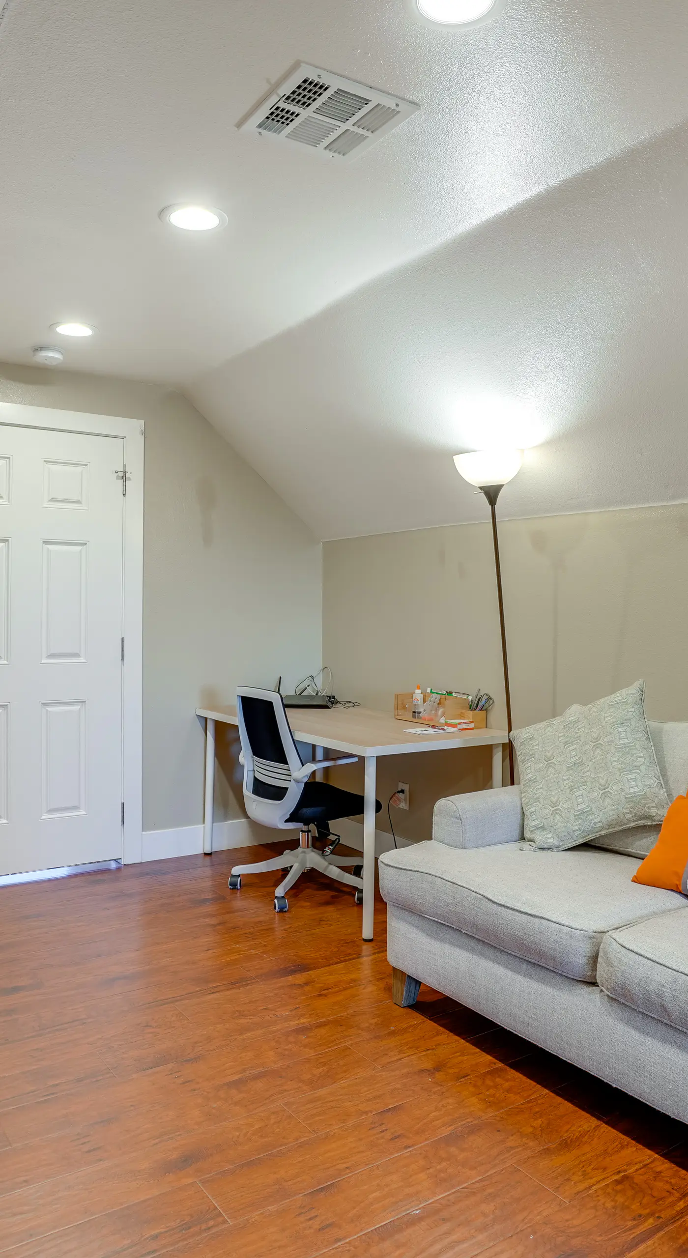 5 Mi to Jack London Square: Apt w/ Shared Yard