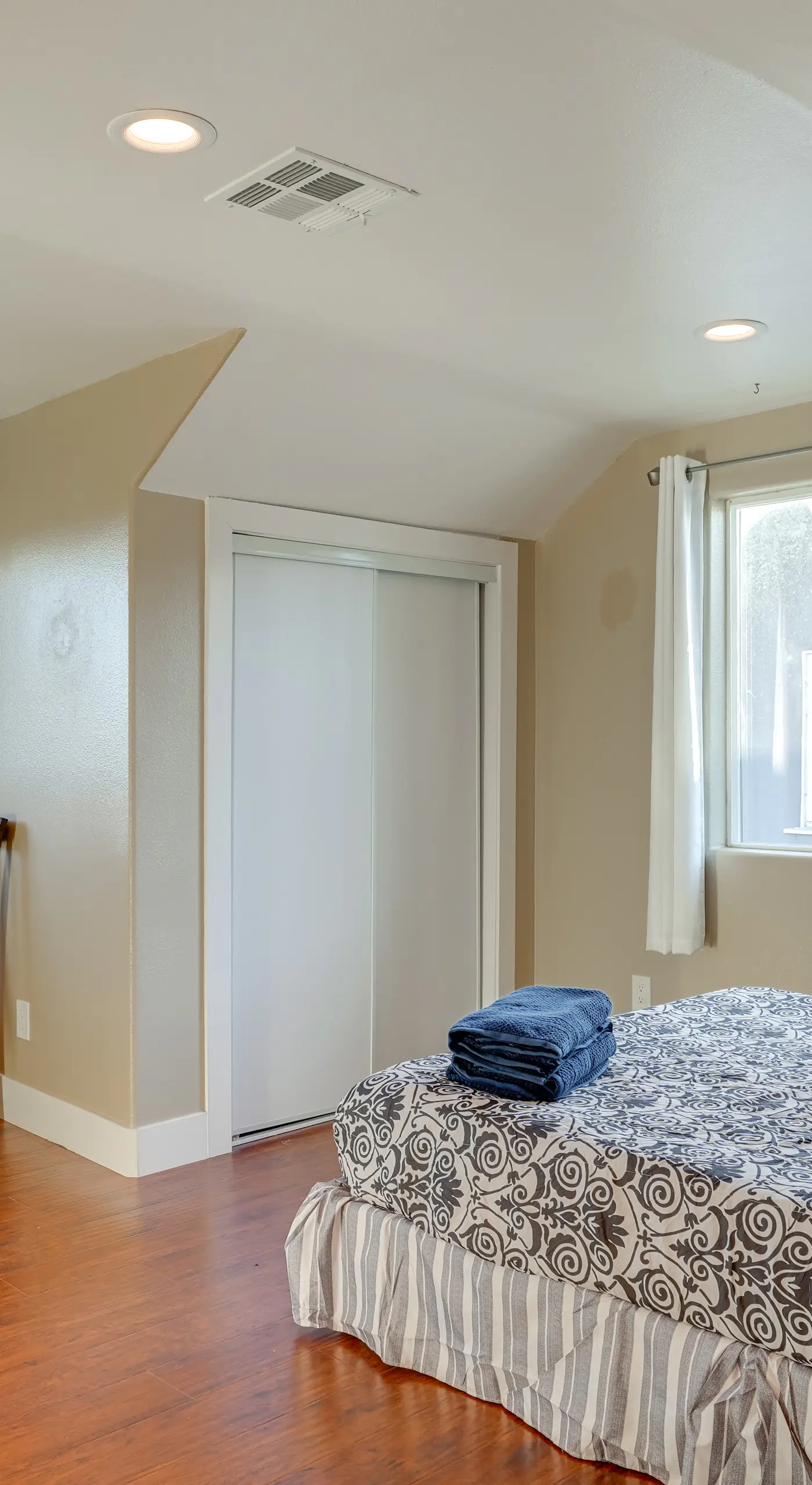 5 Mi to Jack London Square: Apt w/ Shared Yard