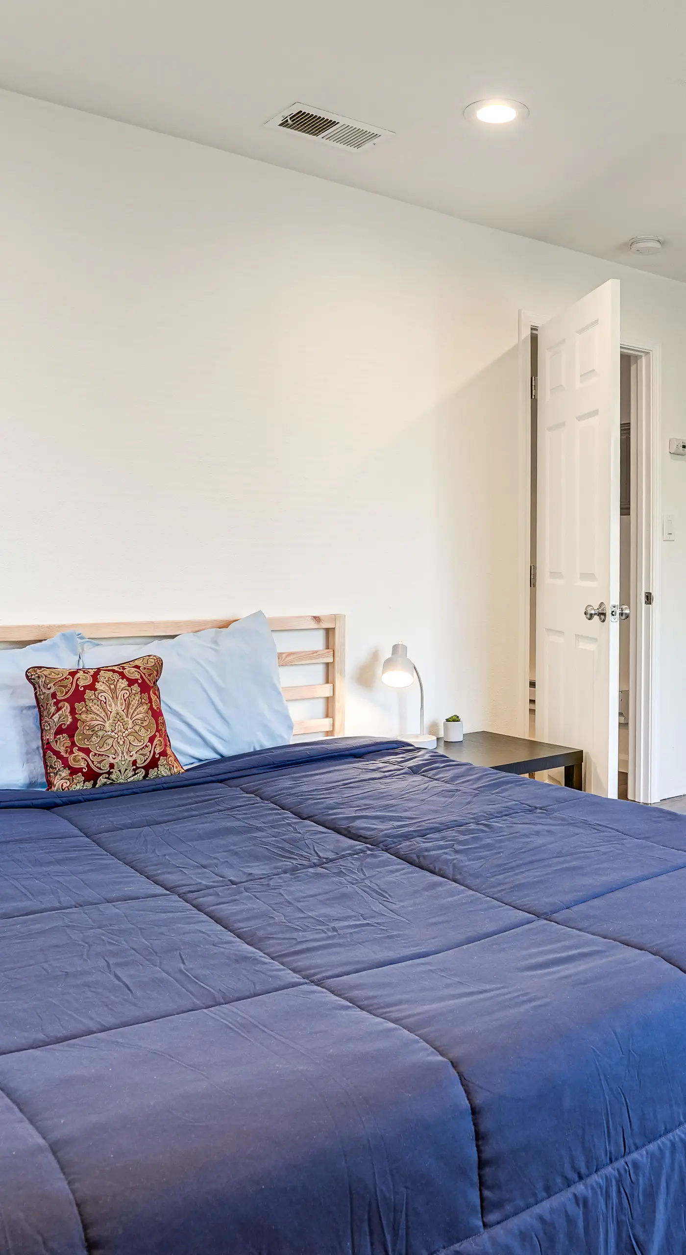 Spacious & Central! Pet-Friendly Emeryville Home