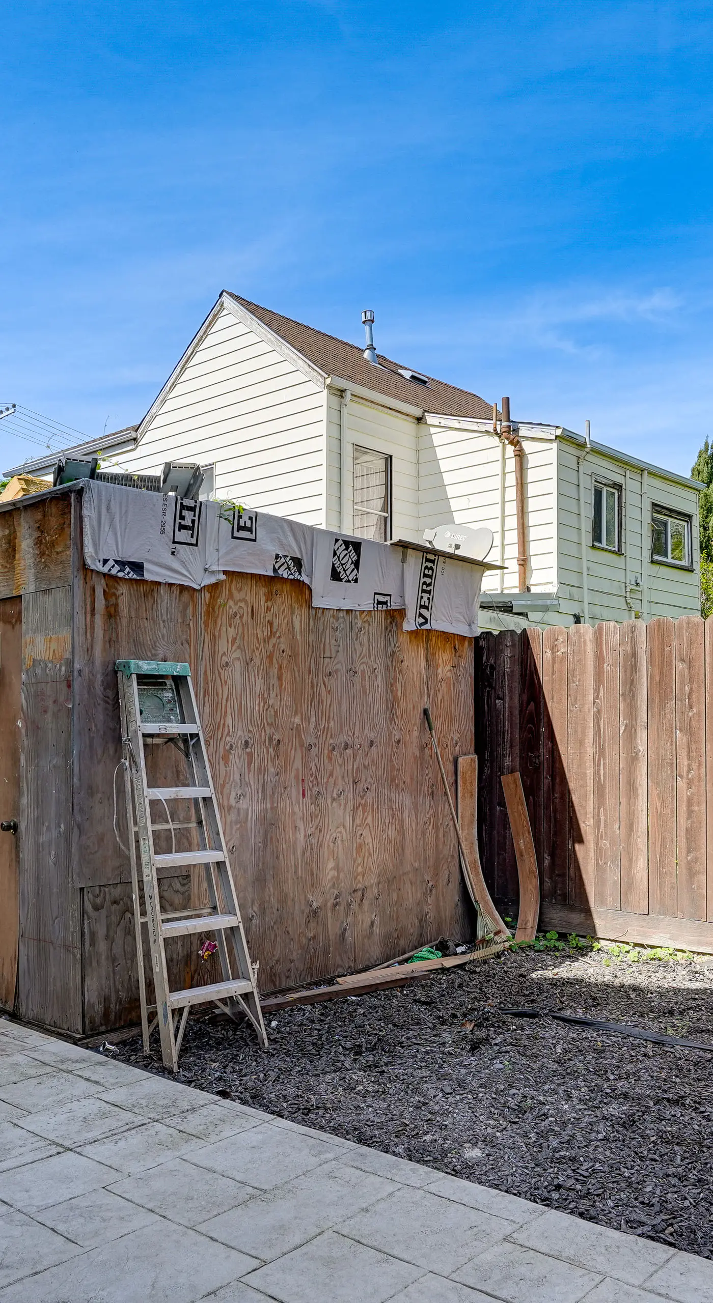 Spacious & Central! Pet-Friendly Emeryville Home