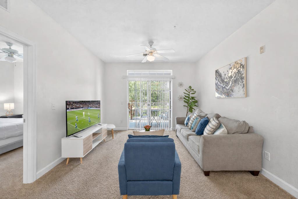 Peaceful 2BR Pet friendly Condo near Disney