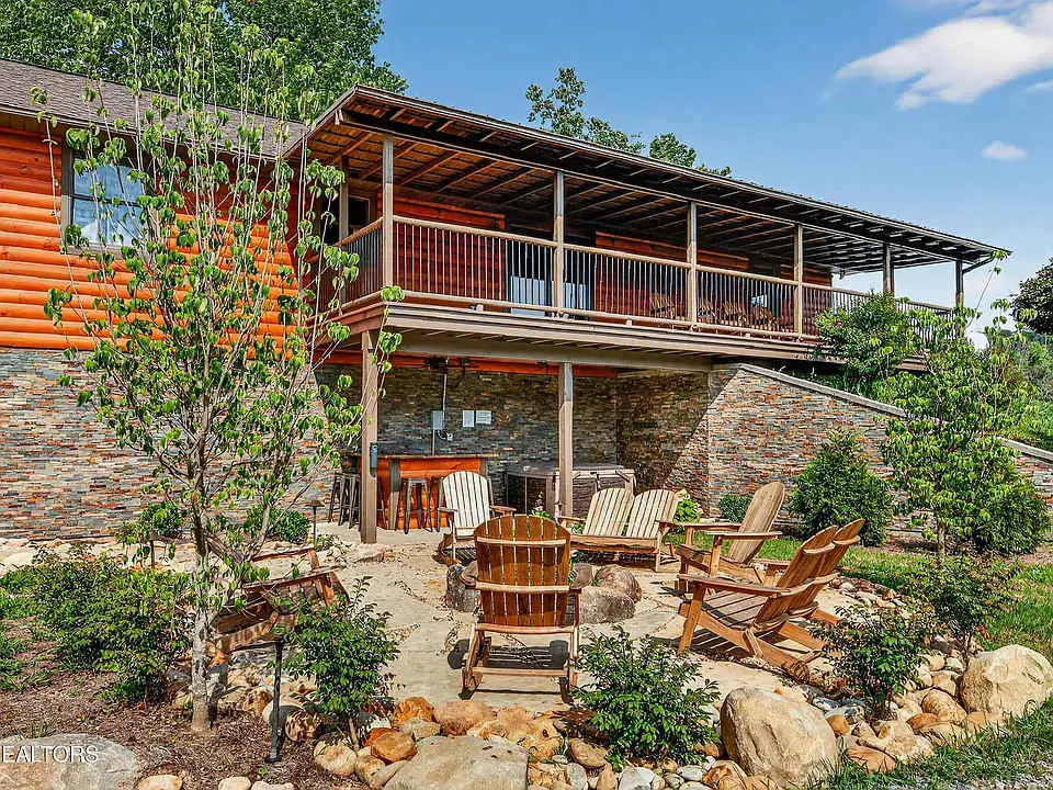 Pet Welcome Cabin, Hot Tub, Game Room, Near Dollywood
