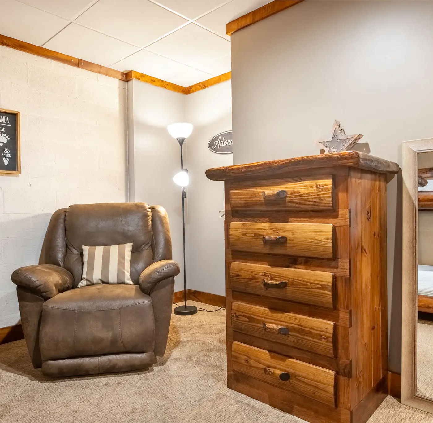 Pet Welcome Cabin, Hot Tub, Game Room, Near Dollywood