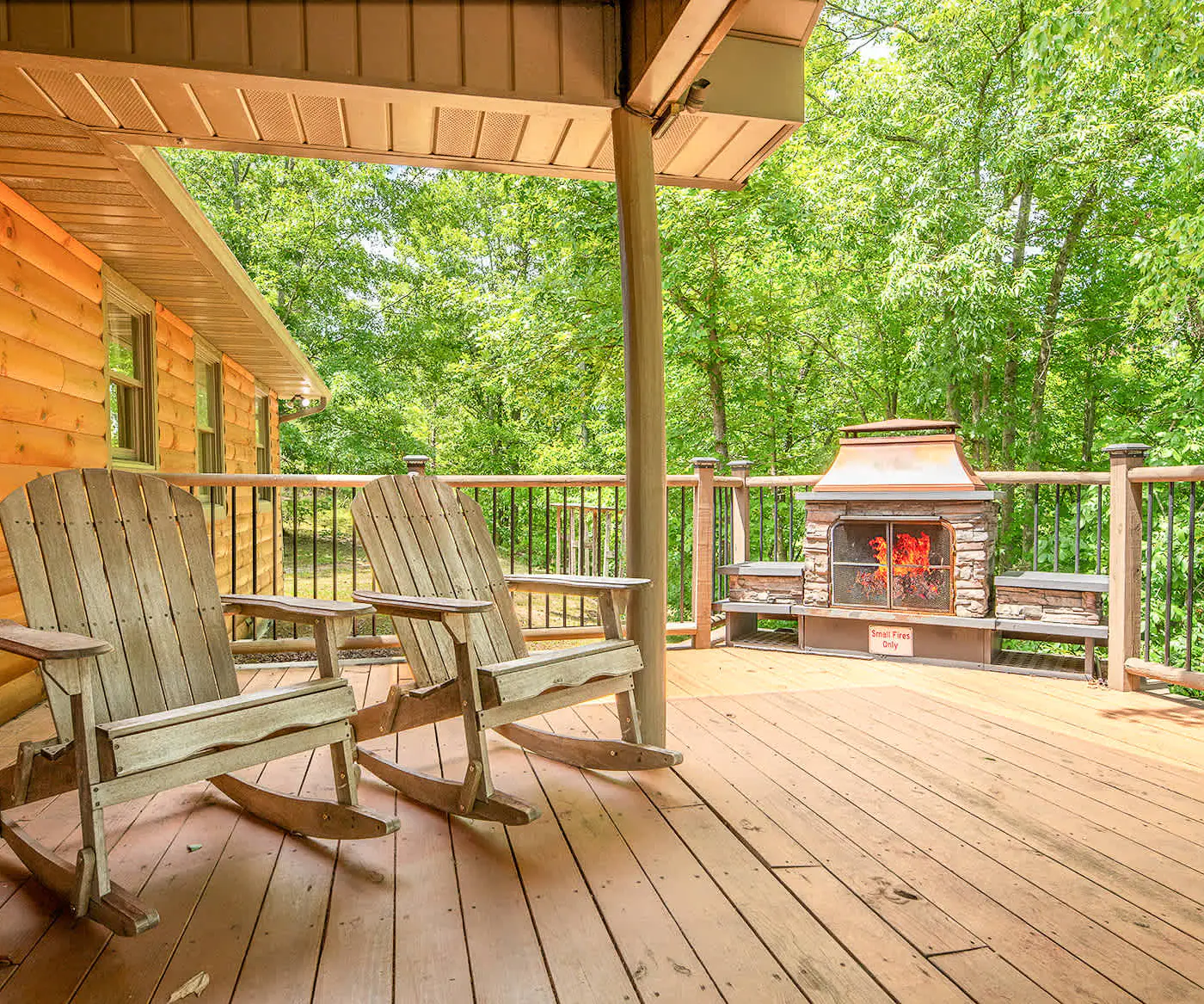 Pet Welcome Cabin, Hot Tub, Game Room, Near Dollywood