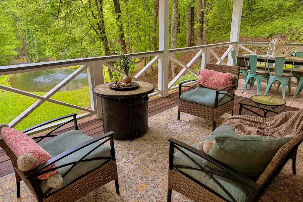 Dragonfly Cabin
