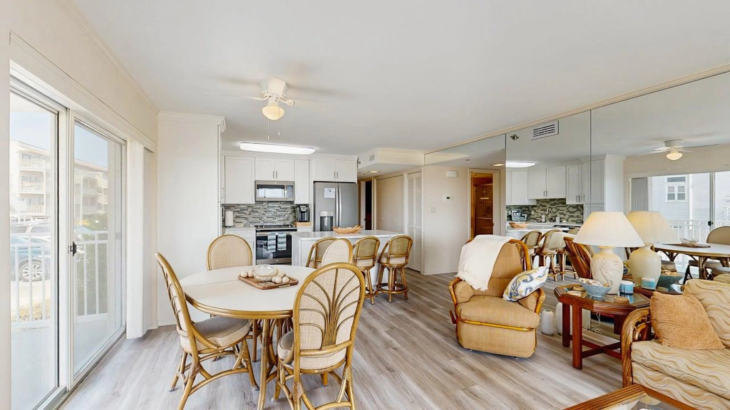 Beautiful coastal getaway with spacious living and easy beach access