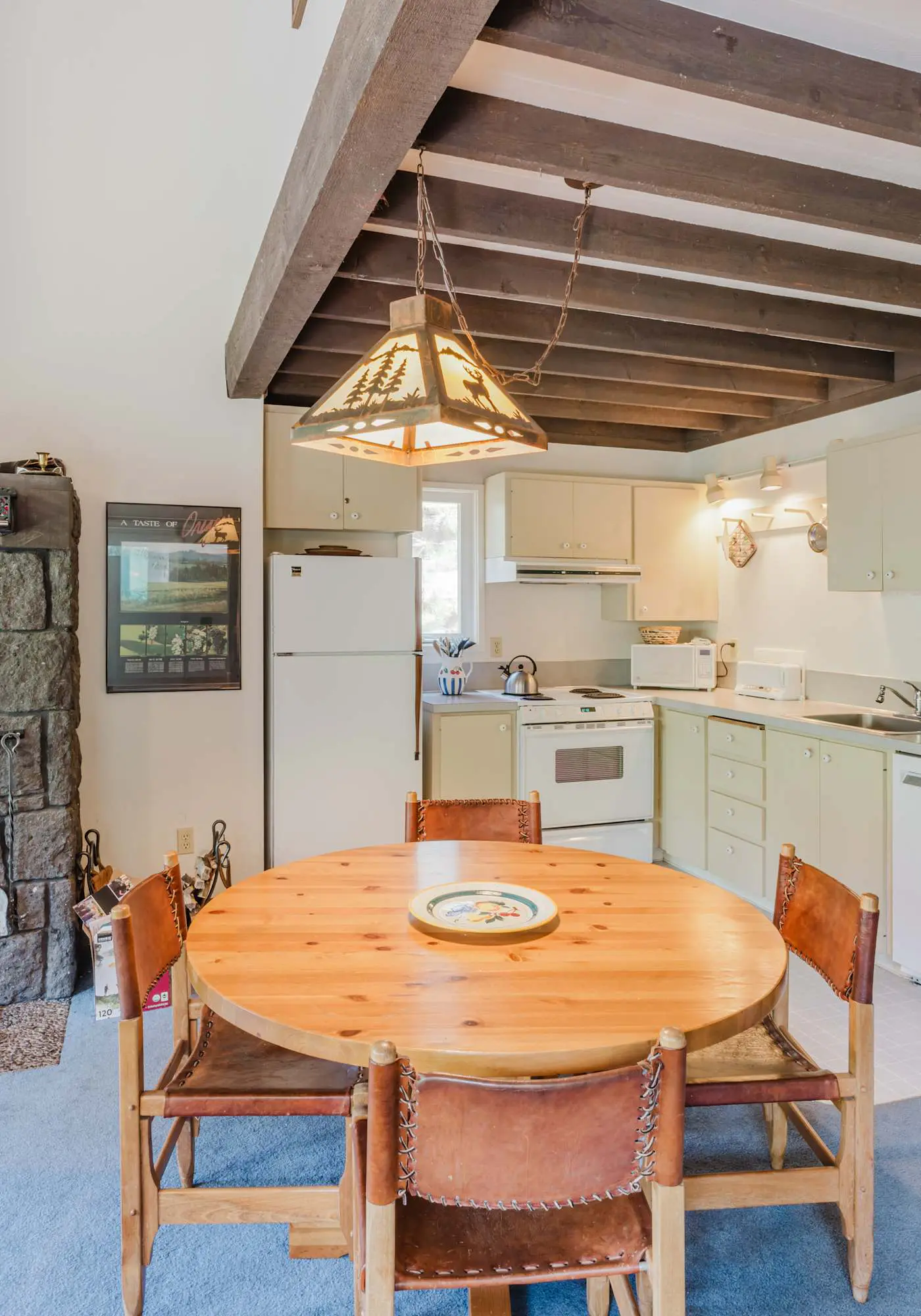 Black Butte Retreat w Resort Amenities, Near Hiking and Bike Trails