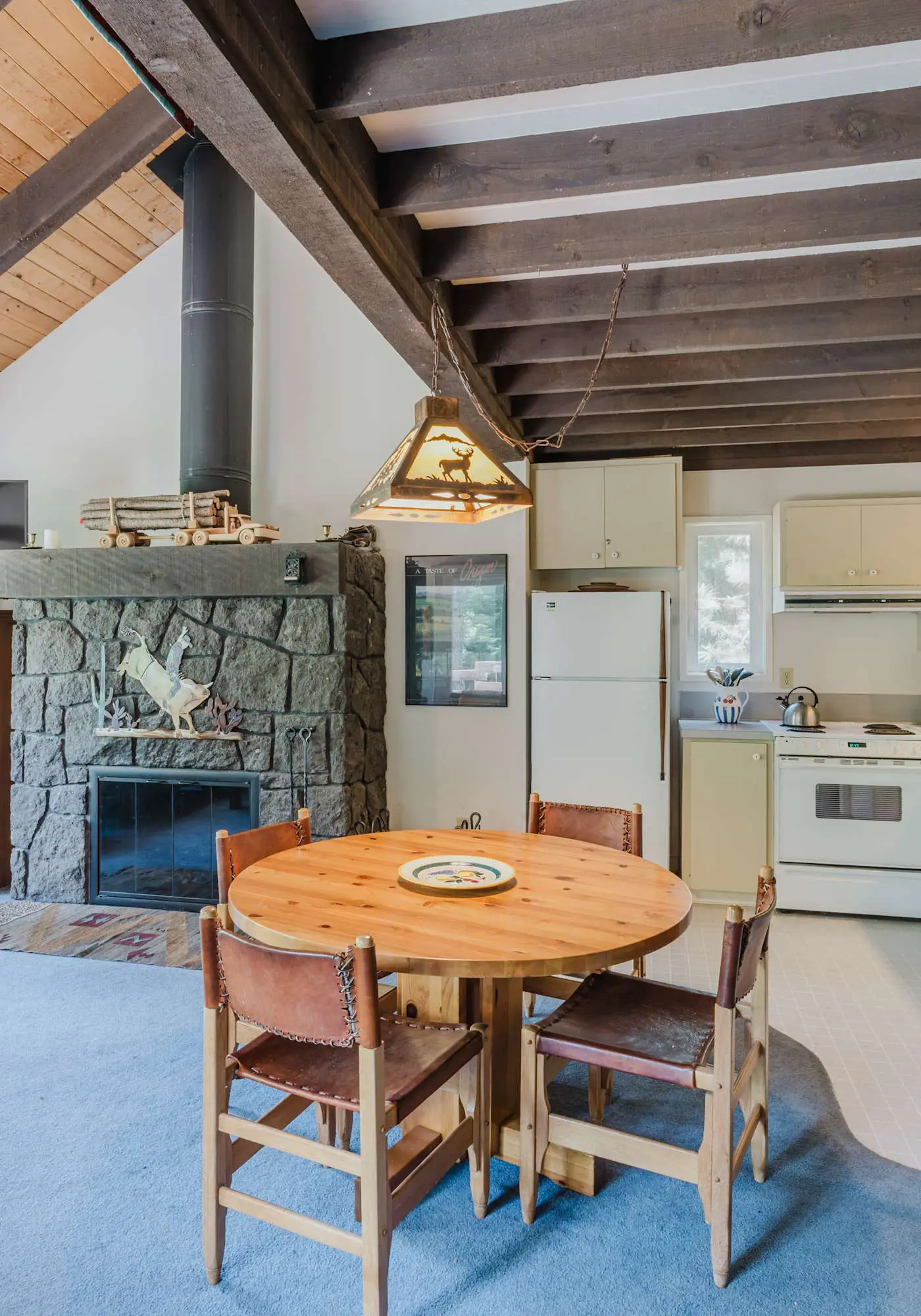 Black Butte Retreat w Resort Amenities, Near Hiking and Bike Trails