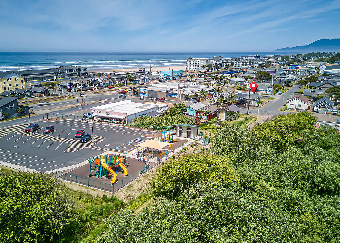 Cozy and Dog Friendly Cottage in the Heart of Rockaway Beach