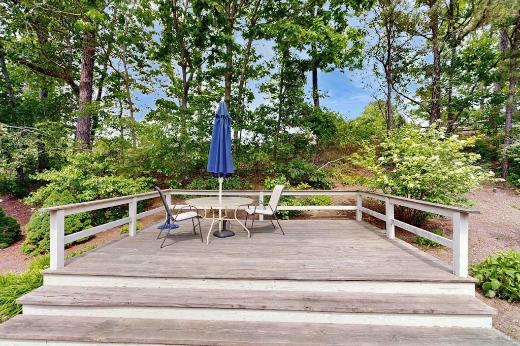Charming Dog Friendly North Chatham Ranch