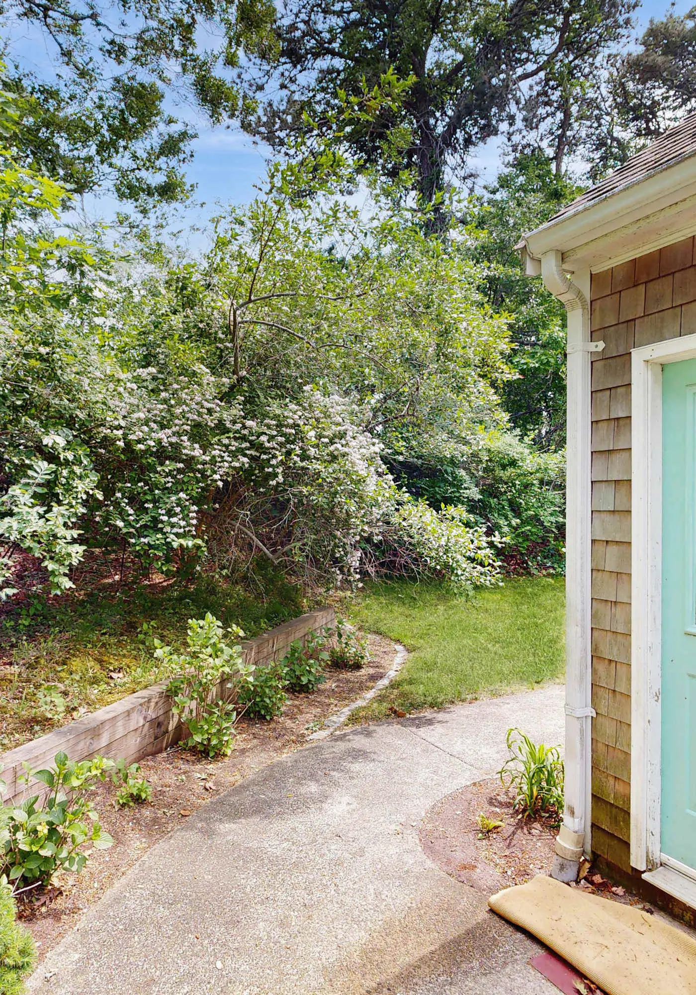 Charming Dog Friendly North Chatham Ranch