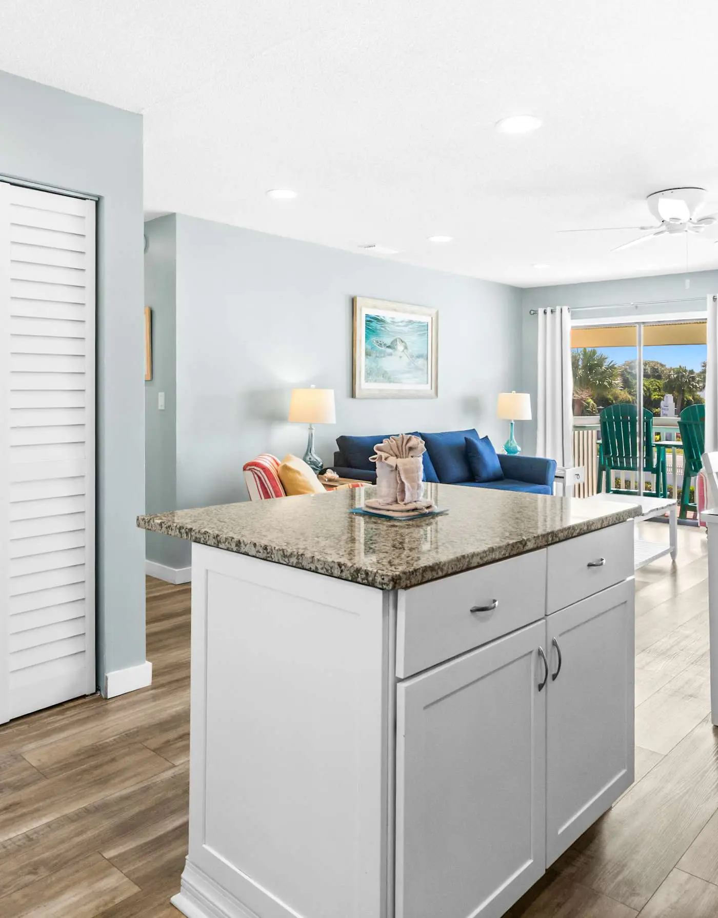 2BR Condo - Shared Pool, Hot Tub & Tennis Courts 