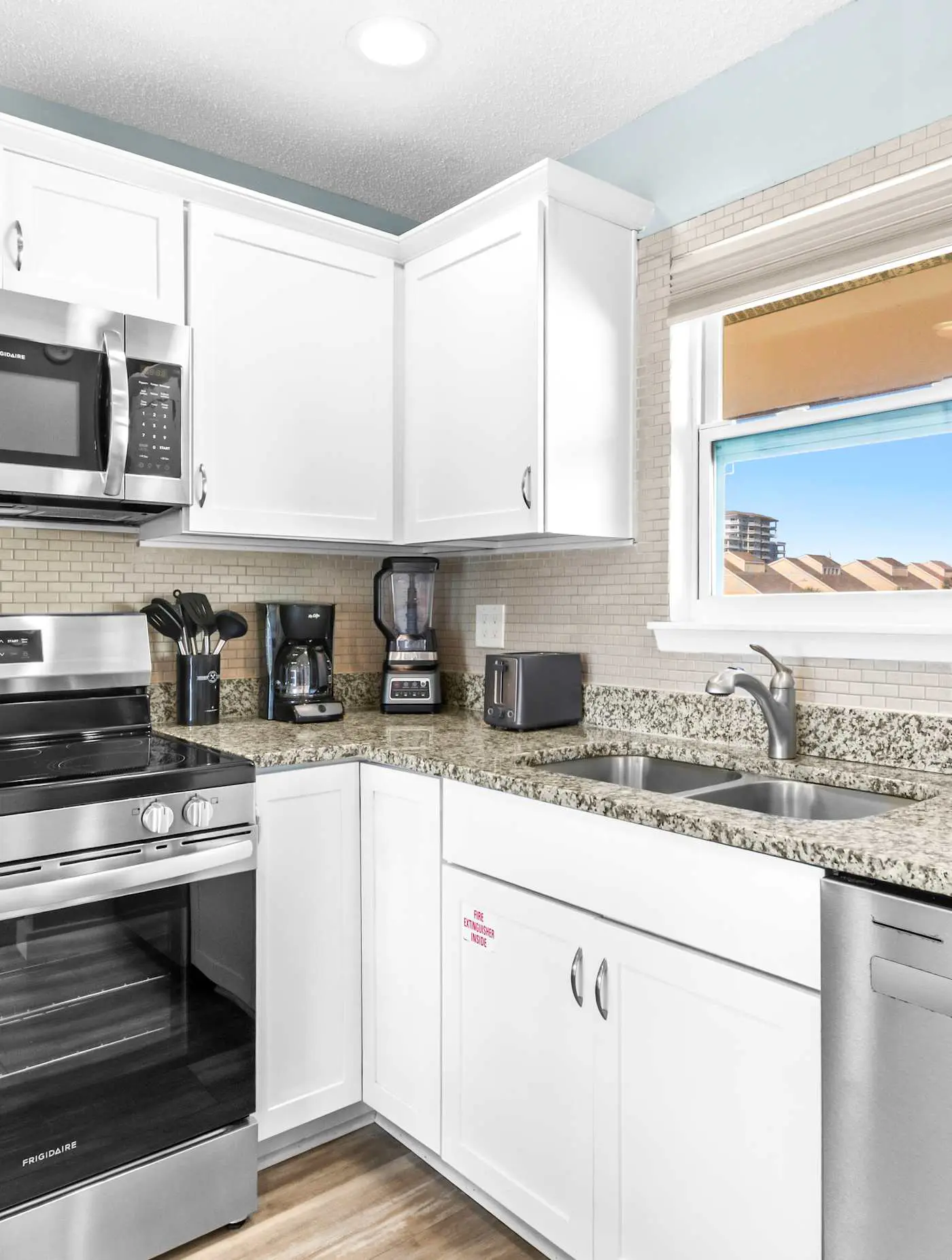 2BR Condo - Shared Pool, Hot Tub & Tennis Courts 