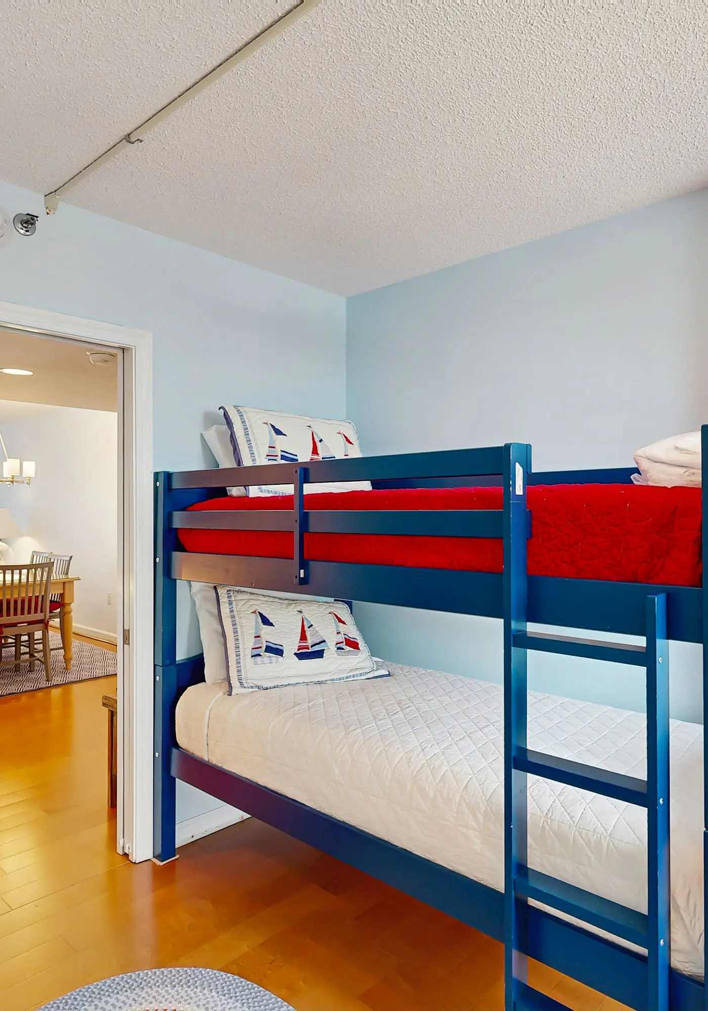 Sea Colony 3rd floor, end unit condo with pools tennis & pickle ball courts fitness center
