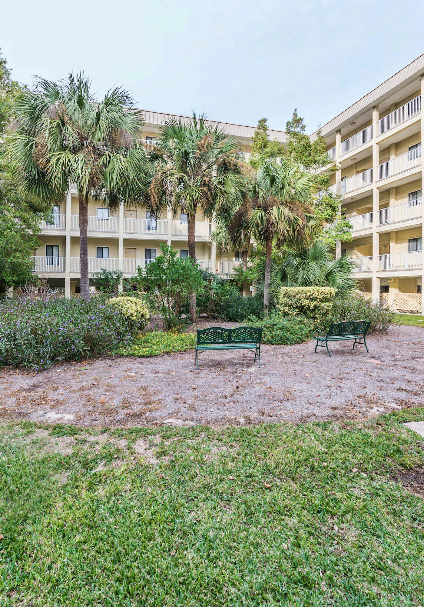 Hilton Head Resort 2BR Near Beach Pools Hot Tub