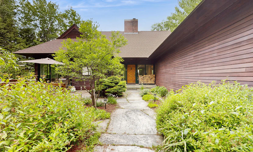 Stunning home w/ hot tub, views & Quechee Club access