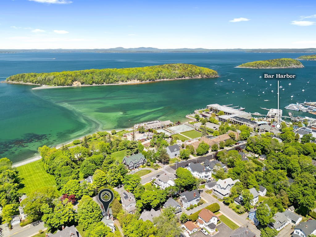La Maisonette - Historic Renovated 6 BR Downtown Bar Harbor