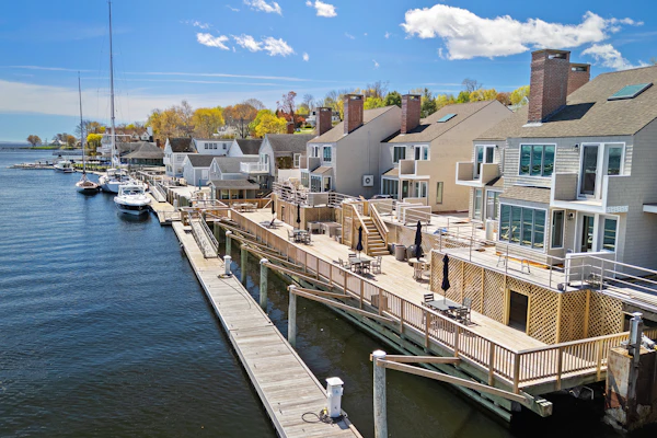 Bay View on Camden Harbor condo 2BR, 2 baths, AC, fireplace