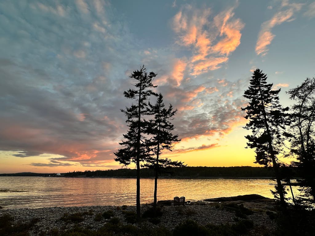 Capstone Cottage - 2BR beach access near Bar Harbor