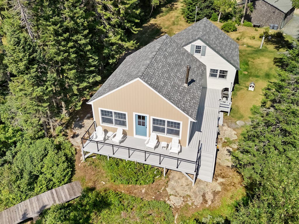 Capstone Cottage - 2BR beach access near Bar Harbor