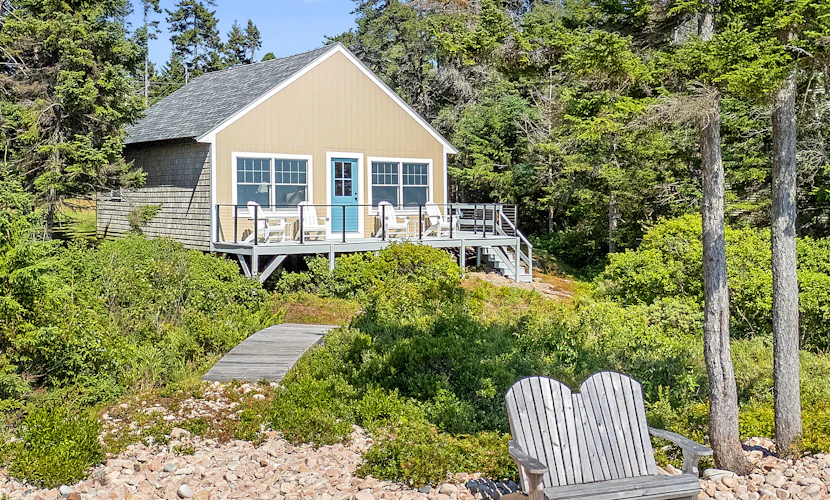 Capstone Cottage - 2BR beach access near Bar Harbor