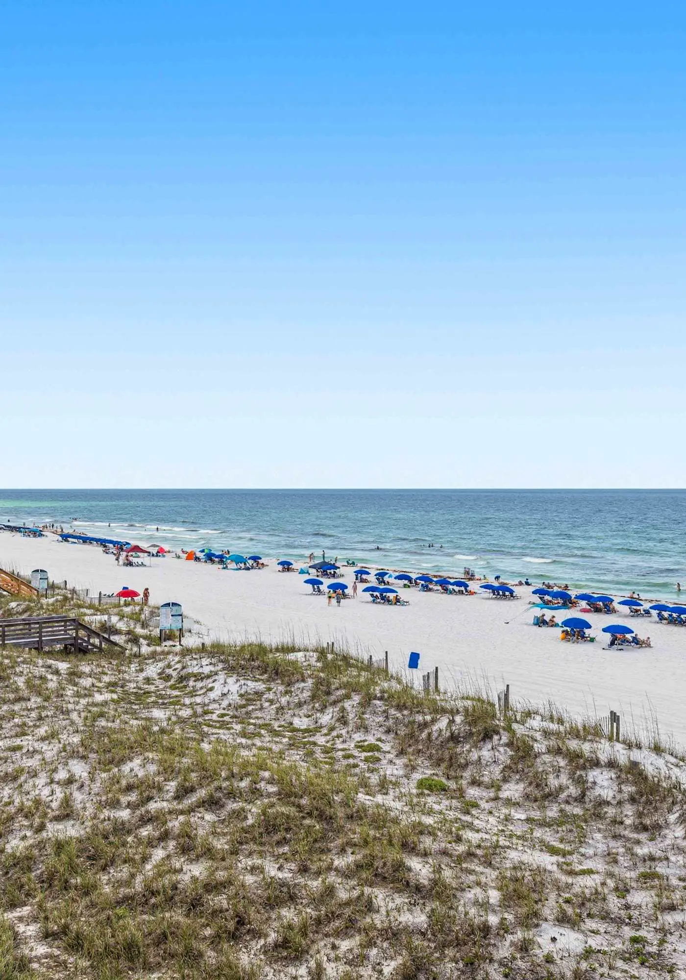 Beachfront Condo, minutes from family friendly attractions