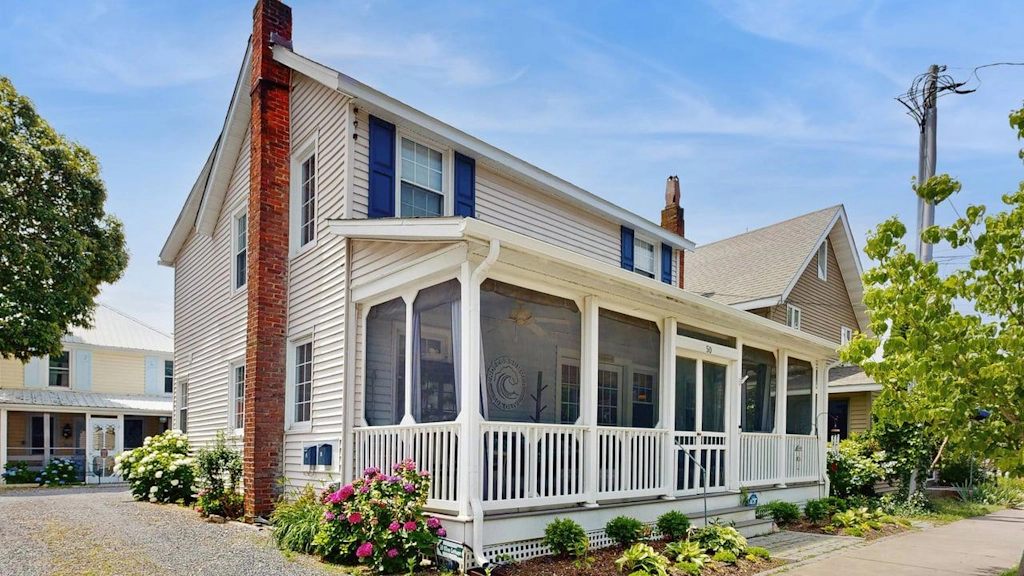 Rehoboth Beach Gem - Porch Washer & Dryer Walk to Beach