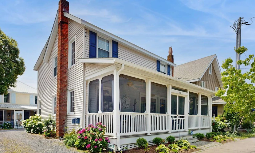 Rehoboth Beach Gem - Porch Washer & Dryer Walk to Beach