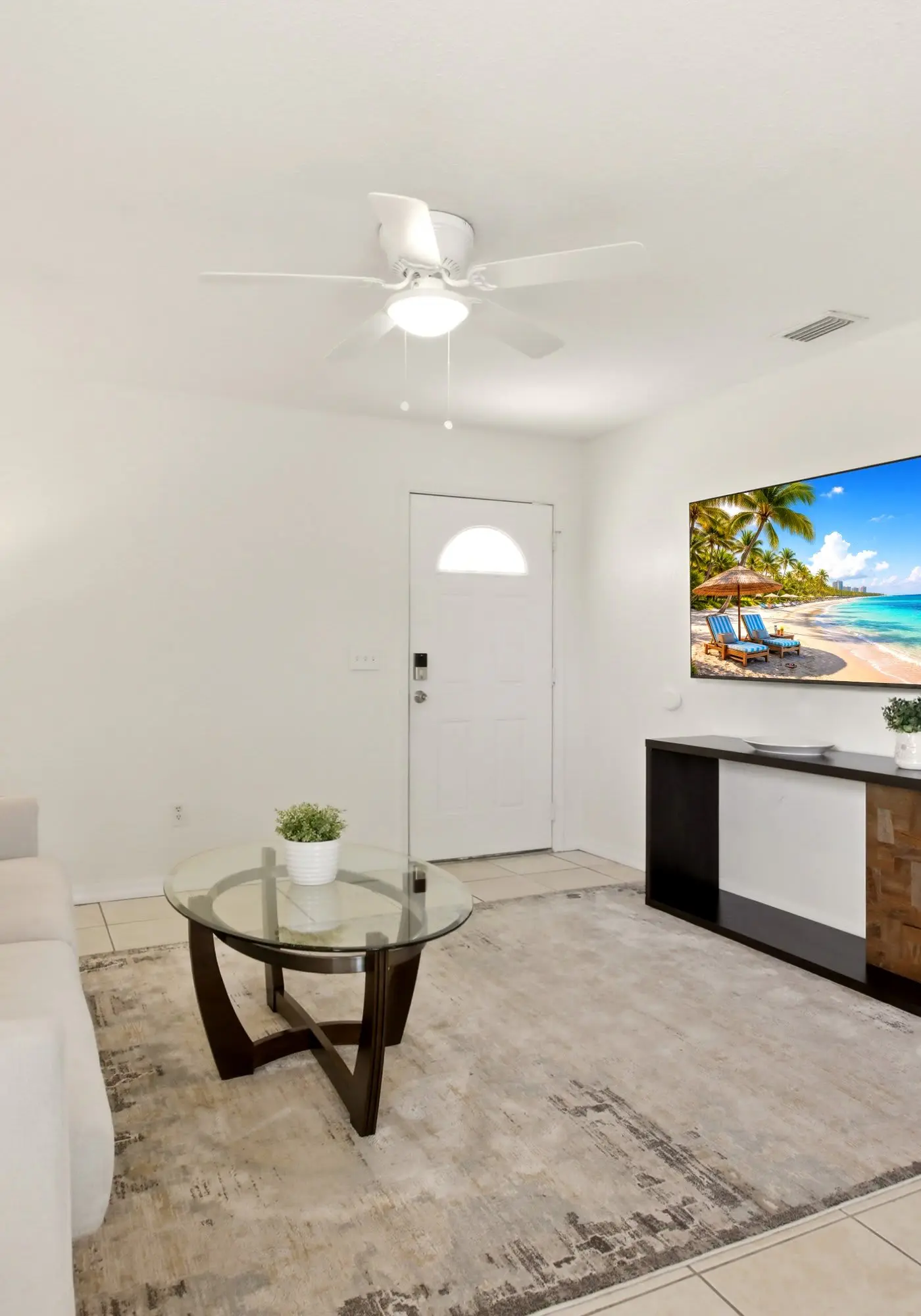 Spacious duplex, dog friendly & full kitchen